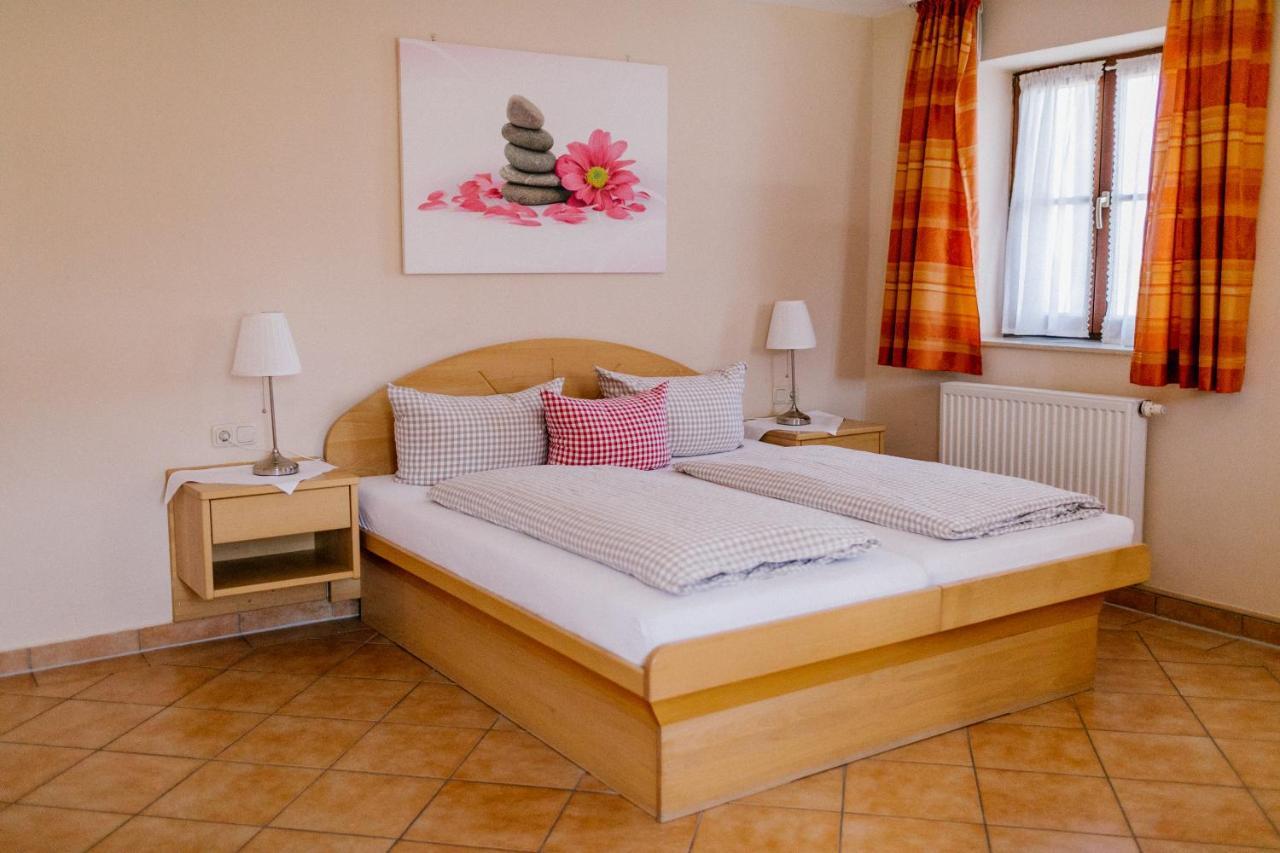 Hotel Vogtareuther-Hof エクステリア 写真